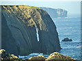 Q7048 : Sea arch, Gull Island by Mick Garratt