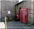 SX2553 : Shades of red, Church End, East Looe by Jaggery