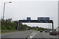 SS7590 : Gantry at M4 westbound, junction 41 by David Smith