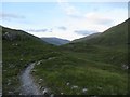 NH0417 : Kintail to Affric path, nearing the watershed by Richard Webb