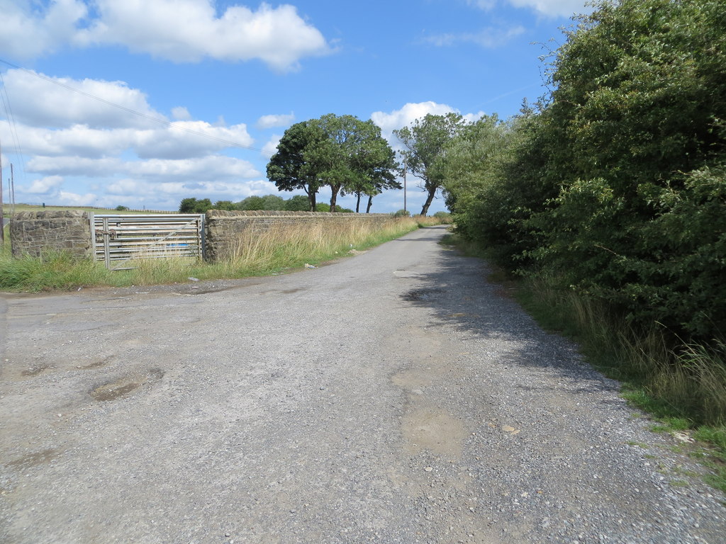 Yeadon Moor Road (track) leaving Bayton... © Peter Wood :: Geograph ...