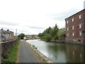 Leeds and Liverpool Canal north of Carr Road Bridge