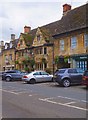 SU2199 : The Swan Inn (3), Burford Street, Lechlade-on-Thames, Glos by P L Chadwick