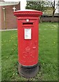 GR Postbox (WN7 33)