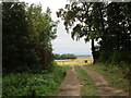 Farm track to Field House Farm