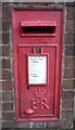 Elizabeth II postbox on Broadfield