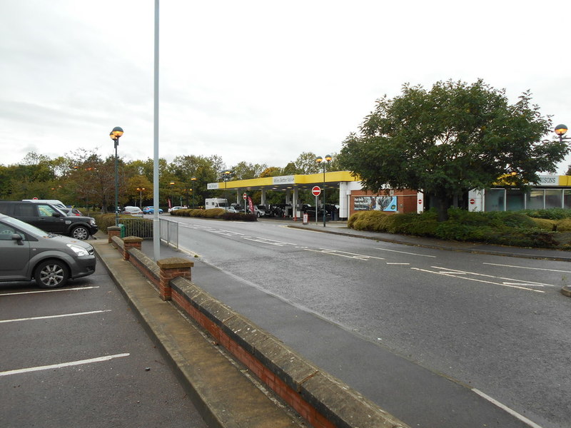 morrisons-petrol-station-anthony-vosper-geograph-britain-and-ireland