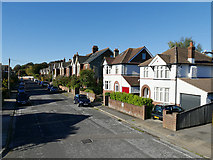 SU1430 : Victoria Road, Salisbury by Stephen Craven