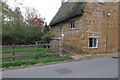 Footpath towards Chinkwell Spinney