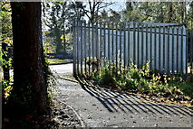 H4772 : Security fence, Cranny by Kenneth  Allen