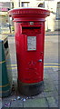 Elizabeth II postbox on Manchester Road, Mossley