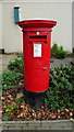 Elizabeth II postbox, Town End, Golcar