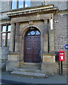 Elizabeth II postbox on Huddersfield Road, Meltham