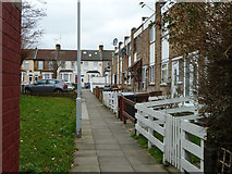 TQ3887 : Path from Murchison Road to Claude Road, E10 by Robin Webster
