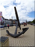 V9948 : Anchor monument in Bantry by Matthew Chadwick
