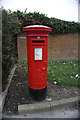 TA1230 : George VI Postbox on Southcoates Lane, Hull by Ian S
