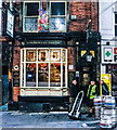 Early morning beer delivery, The Globe, Liverpool