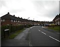 SO9569 : South end of Bishop Hall Crescent, Charford by Richard Vince