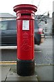 Edward VII Postbox, Queen