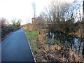 Llwybr beicio a Chamlas Nedd / Cycle path and Neath Canal