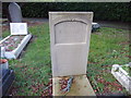 The grave of Roy Kinnear in East Sheen Cemetery