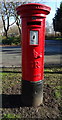 TA0527 : George V postbox on Council Avenue, Hull by JThomas