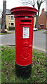 TA0729 : Edward VII postbox on Marlborough Avenue, Hull by JThomas