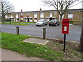 TA0531 : Elizabeth II postbox on Priory Road, Hull by JThomas