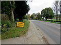 SU1868 : Diversion AHEAD, Bath Road, Marlborough by Jaggery