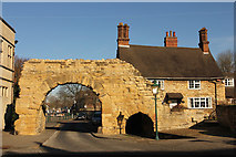SK9772 : Newport Arch by Richard Croft