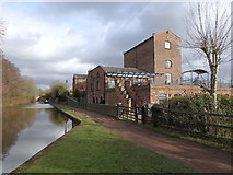 SO9868 : Tardebigge engine house, Birmingham & Worcester Canal by Rudi Winter