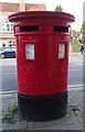 Double aperture Elizabeth II postbox on Market Square, Amersham Old Town