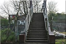 TQ2388 : Footbridge over the Northern Line in Hendon Park by David Howard