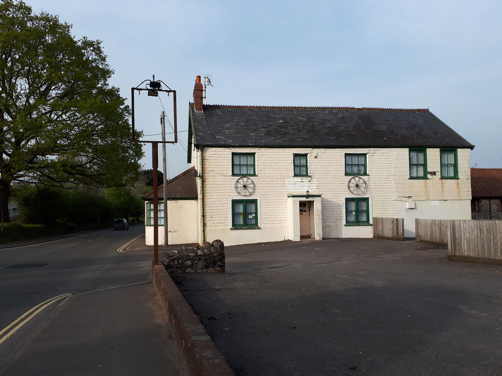 Furnham Inn, Furnham Road © Vieve Forward :: Geograph Britain and Ireland