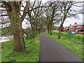 Footpath sandwiched between the River Ribble and Boulevard