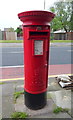 Elizabeth II postbox on Breck Road, Liverpool