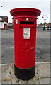 Elizabeth II postbox on Breckfield Road North