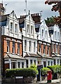 Hornsey : housing terrace, Hillfield Avenue