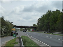 SU4143 : Bridge carrying the B3048 over the A303 at Forton by Rod Allday