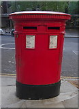 TQ3182 : Double aperture postbox on St John's Street, London EC1 by JThomas