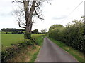 Tuag at Ffarm Maes-glas / Towards Maes-glas Farm