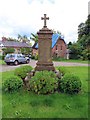 The war memorial in Hethe