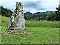 NN5733 : Fingal's Stone - Killin by Raibeart MacAoidh