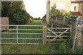 Footpath to estbury Court