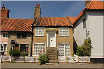 TM4656 : The Old Custom House by Richard Croft