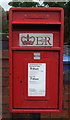 Close up, Elizabeth II postbox on Roman Road, Wheaton Aston