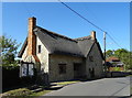 Thatched cottage on Thame Road, Piddington