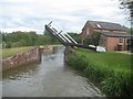 Oxford Canal: Haddons Lift Bridge Number 186