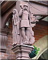 Edwinstowe: Dukeries Lodge - Robin Hood and Maid Marian