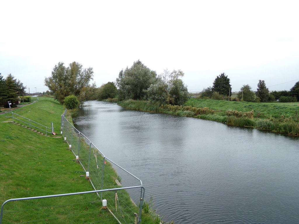 River Lark off Prickwillow Bridge © Geographer :: Geograph Britain and Ireland